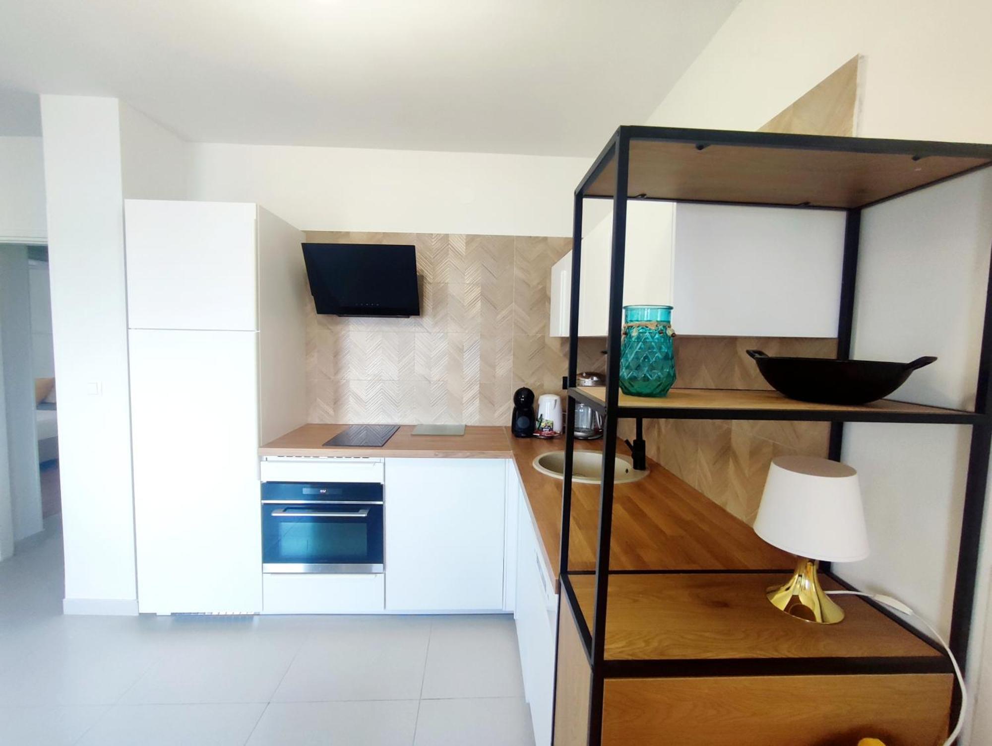 Apartment Rose, Close To The Beach Makarska Exterior photo